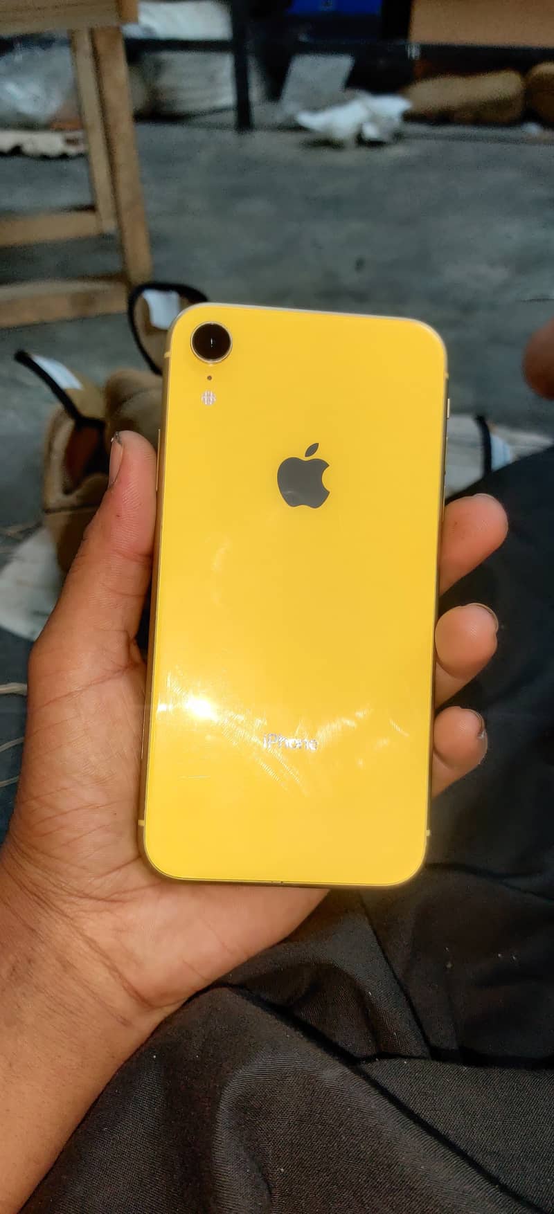 iPhone XR 6