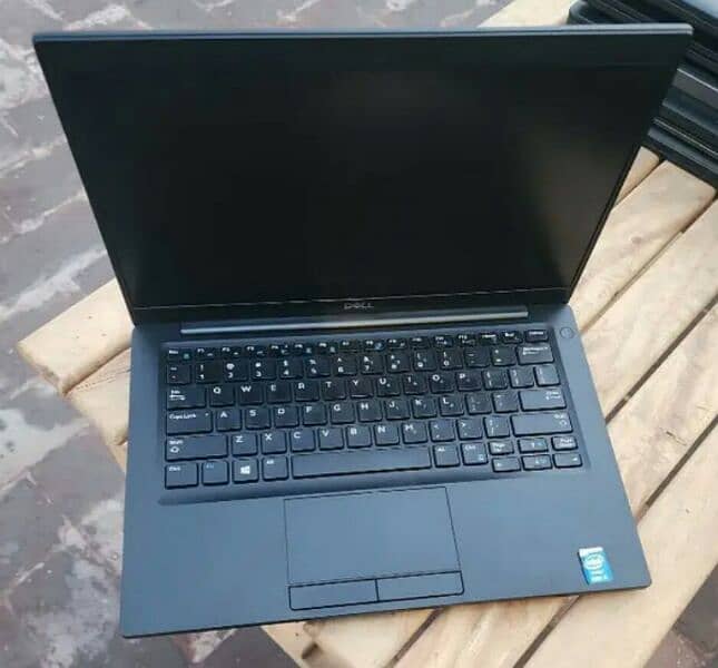 Dell latitude 7390 8th gen 16gb ram 0