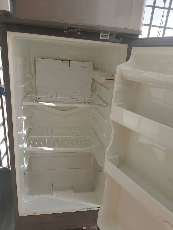 Dawlance Fridge for sale 2 door fridge 3