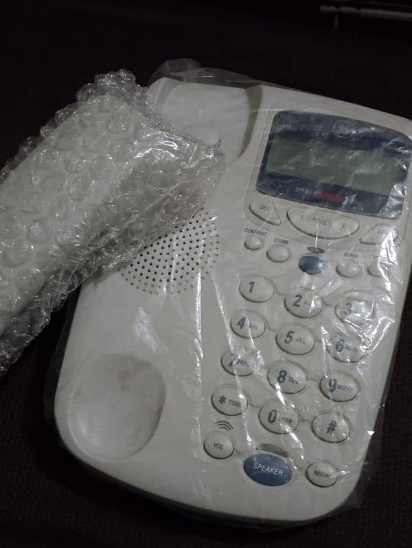 Tele Speakerphone with Dual Mode Caller ID 2