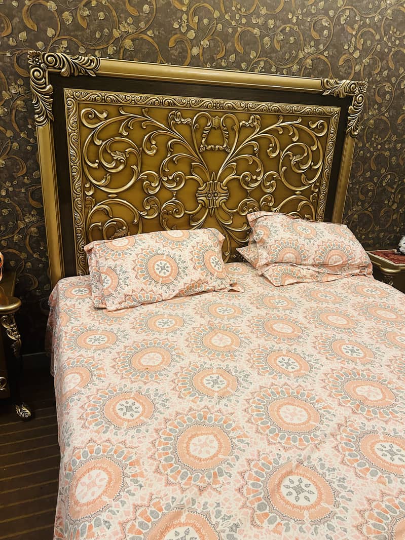 Bed set with side table and dressing table 2