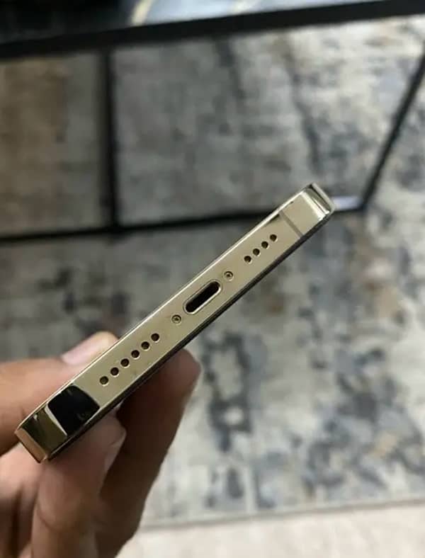 iphone 12 pro max non pta 128gb Gold colour 4