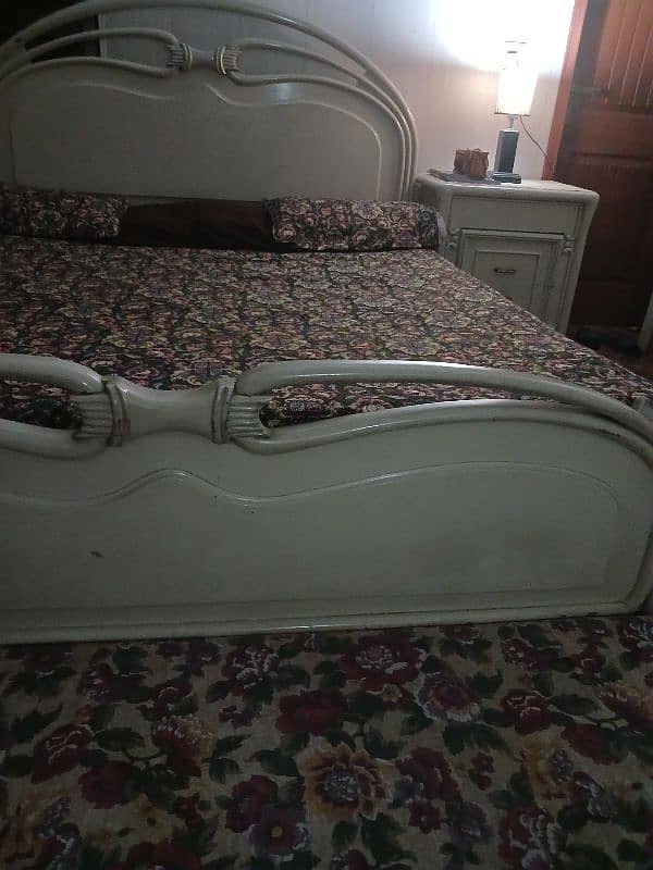 used bed with side tables and dressing table for sale. 0