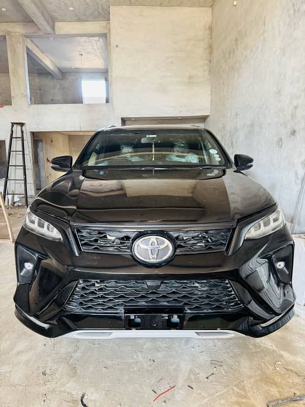 Toyota Fortuner Legender 2022 1