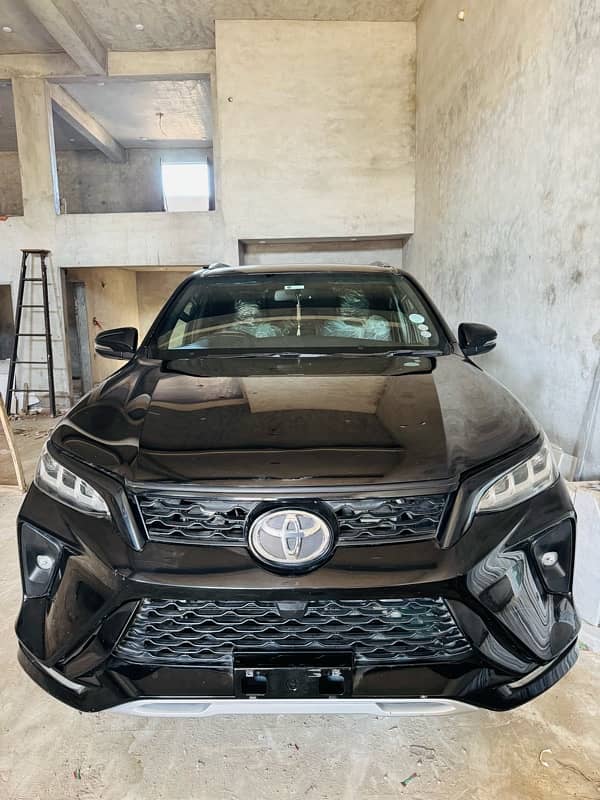 Toyota Fortuner Legender 2022 2