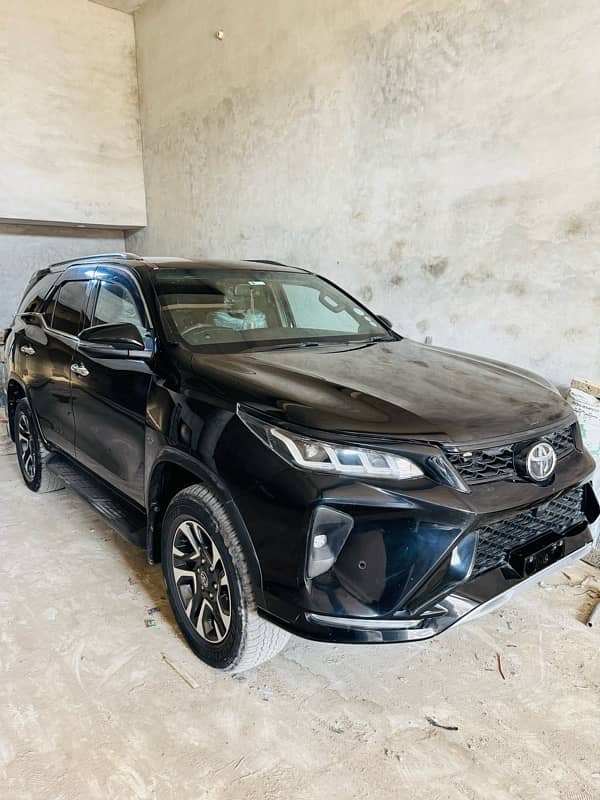 Toyota Fortuner Legender 2022 3