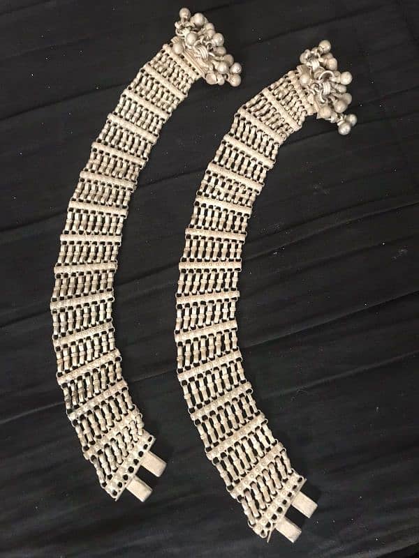 silver antique anklets 2