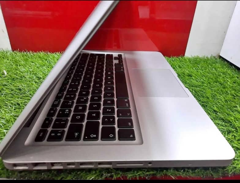 Apple MacBook Pro 2011 2