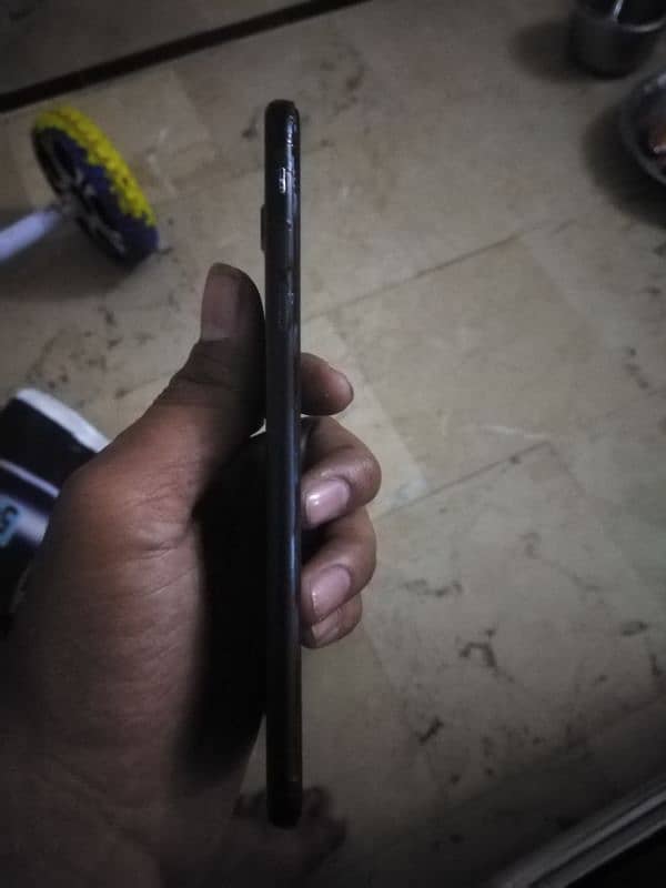 IPhone 7 plus pta approve all ok  only battery change hy 1