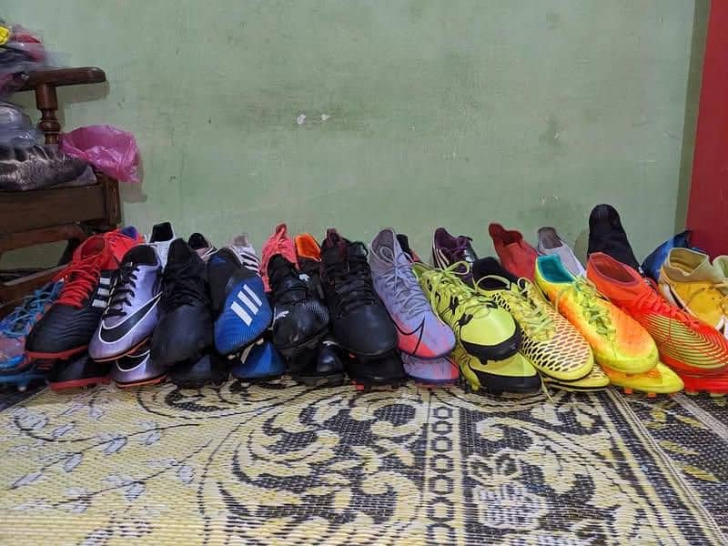 football shoes 7