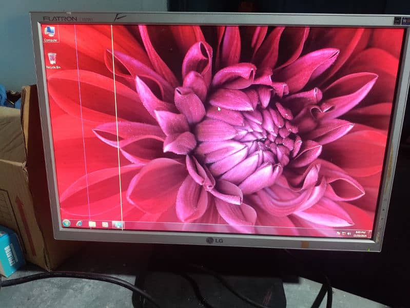 19 inch LCD shade 2k, 17 inch wide fresh 3.5k , 03122810637 11