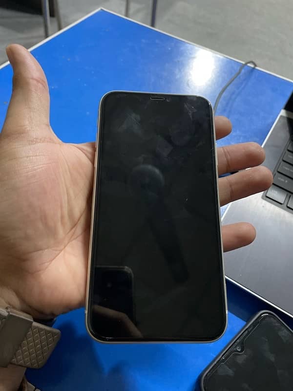 iphone 11 non pta 256 1