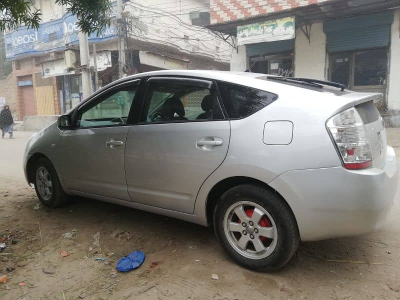 Toyota Prius 2011 5