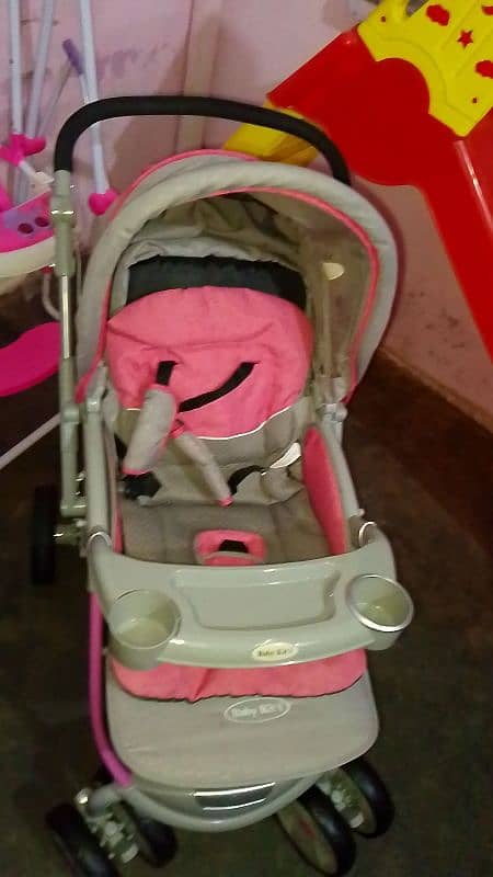 brand new stroller just 15000 urgent sell 1