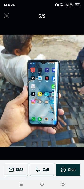 oppo Reno 3 8 128 gb display Mai line aur nechy Sy blue hai 4