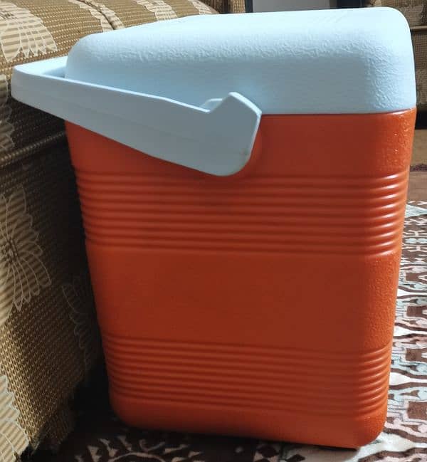 18 And 12 Litre Icebox Made in Uae 7