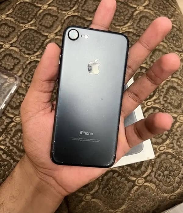 Iphone 7 PTA all ok with box 2