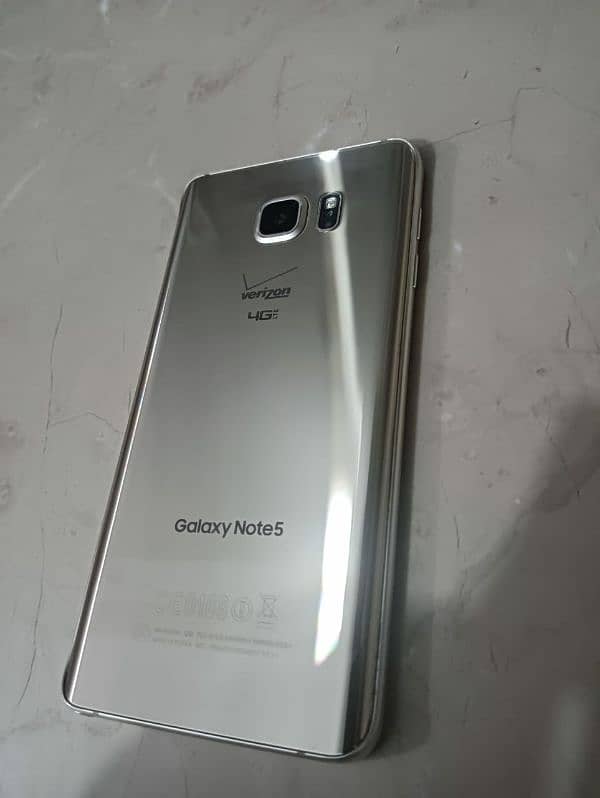 Samsung Note 5 brand new condition 10 plus 10 3