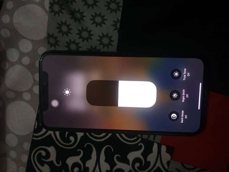 iPhone 11pro jv 64gb 8