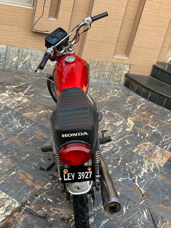 Honda 125 model 2009 ( Total genuine ) 5