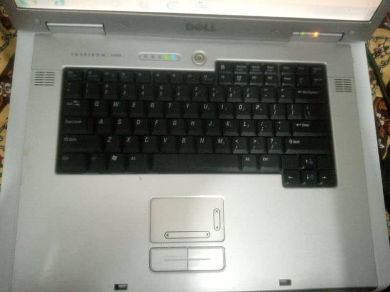 Dell 16 inch good condition laptop flexible screen 0