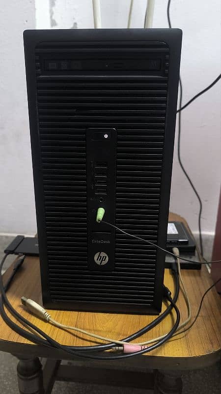 HP AMD Tower A8-8650B 2