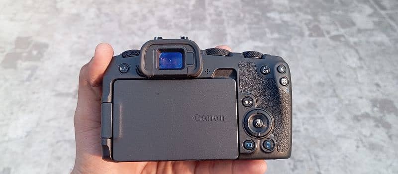 Canon RP Full Frame Body 0