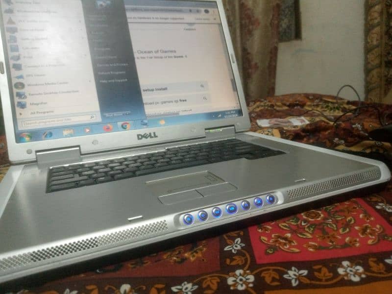 Dell 16 inch good condition laptop flexible screen 9