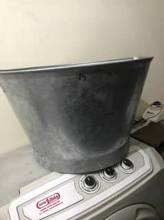 brand new Tub 10/10 condition bilkul ok hai