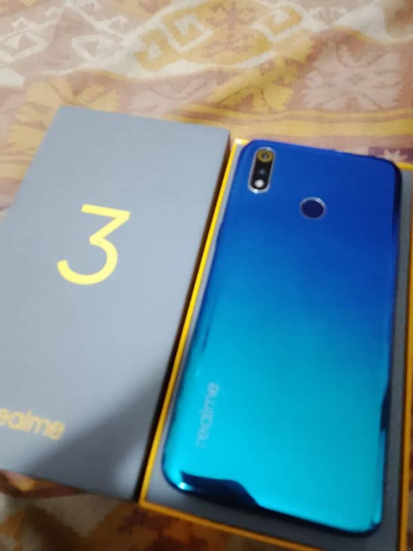 Realme 3 4gb 64gb complet box charger 0