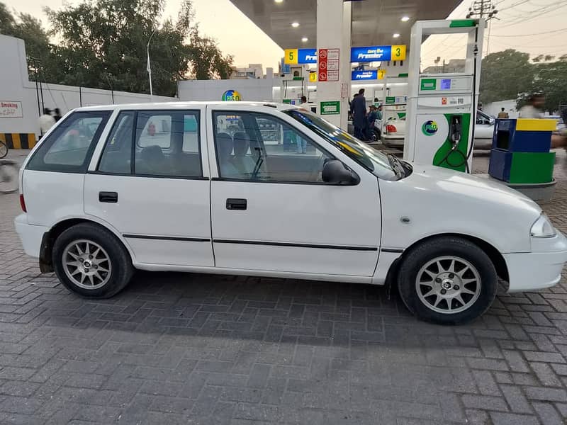 Suzuki Cultus VXL 2001 3