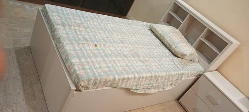 2 Single Beds with Mattress + Shelf/Drawers 3