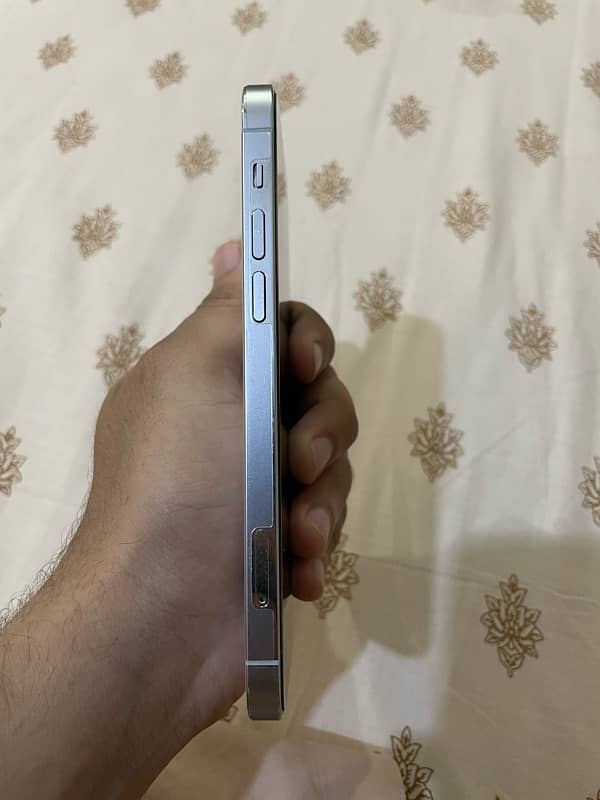 iPhone 12 pro non pta (factory) 4