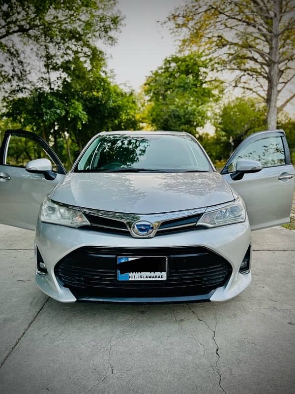 Toyota Corolla Fielder 2017 1