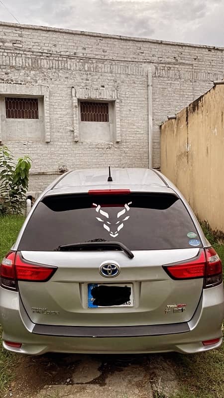 Toyota Corolla Fielder 2017 6