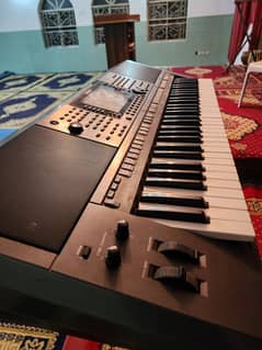 Yamaha psr s770