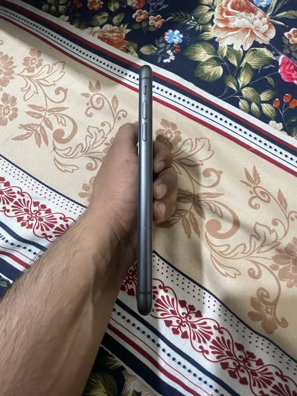 Iphone 11 PTA Approved For Sale. 2