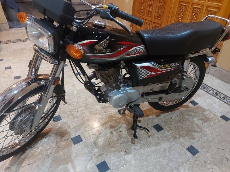 honda 125 2024 5