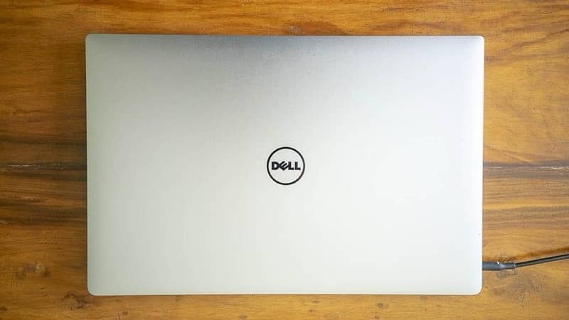 DELL XPS 15 (9550)  -CORE I7 6th Gen HQ (16/512/2gb GTX 960) 1