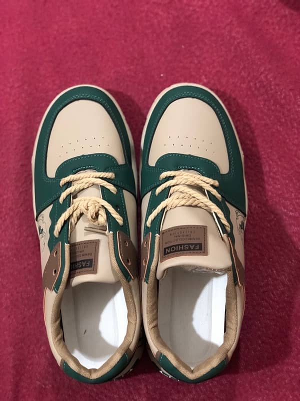 new green and camel colour Sneaker , shoe, footwear 2