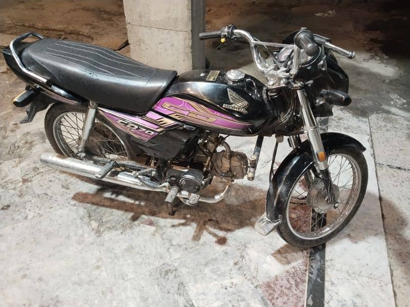 Honda cd70 Dream 22 model Rawalpindi number lush condition 0