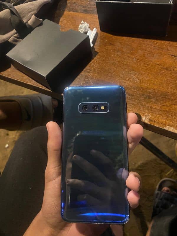 Samsung galaxy s10e 0