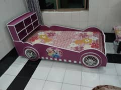 kids bed and mattress new condition