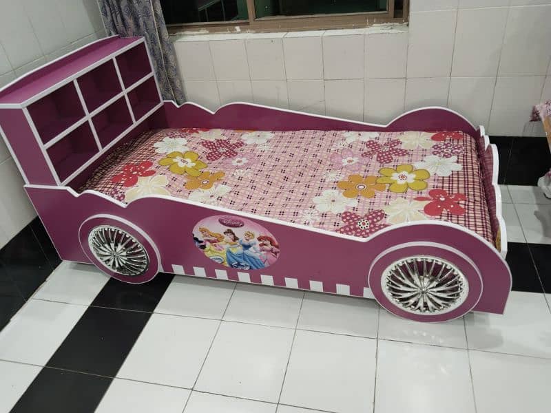 kids bed and mattress new condition 1