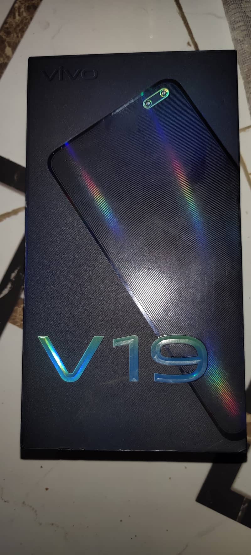 Vivo V19 @ 8/128 with Box n Charger 5