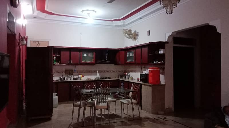 Single Storey 240 Square Yards House For sale In Gulshan-e-Iqbal - Block 10-A Karachi 0