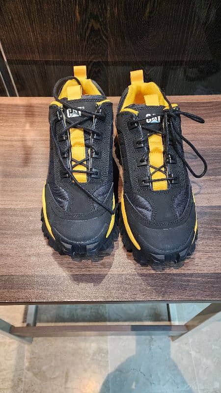 Caterpillar shoes 43 Brand New 1