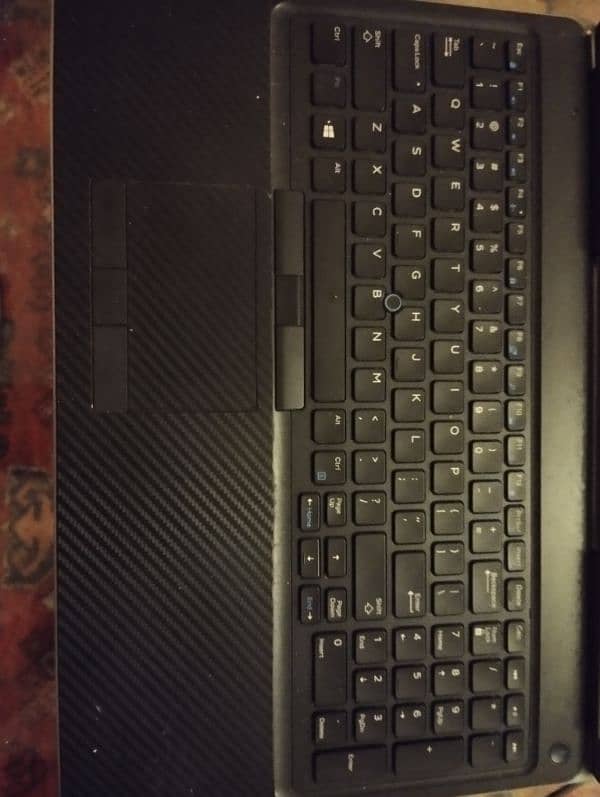 Dell Precision 7510 Workstation 1