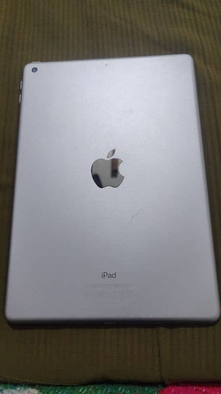 ipad 5 generation 32 gb lush condition 2