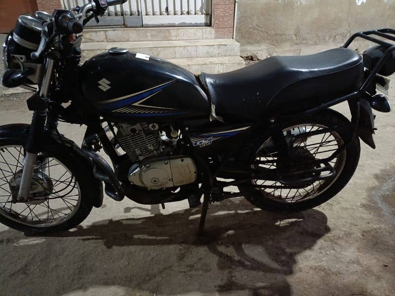 suzuki GS 150 Model 2018 10